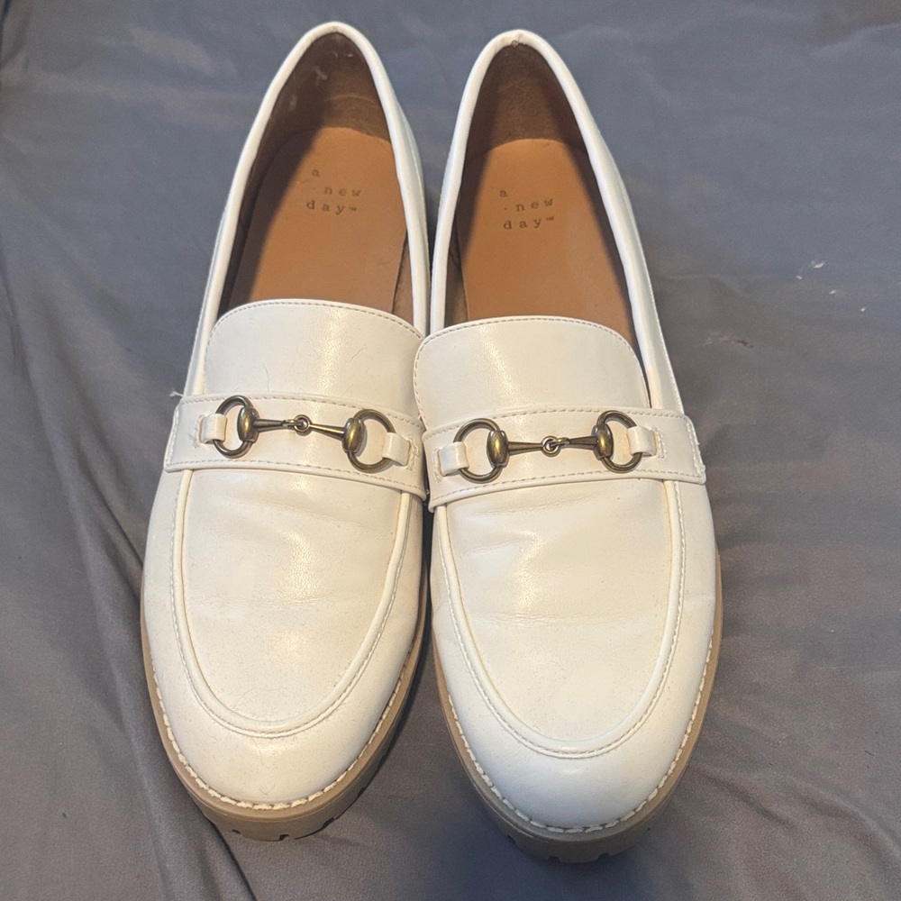 White a new day Loafers